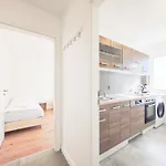 Tolstov - Monteurwohnung - 3 Schlafzimmer - Esszimmer - Kueche - Waschmaschine *
