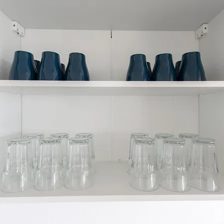 Tolstov - Monteurwohnung - 3 Schlafzimmer - Esszimmer - Kueche - Waschmaschine - 25 Min Zur Messe Dus