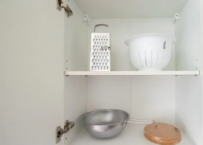 Tolstov - Monteurwohnung - 3 Schlafzimmer - Esszimmer - Kueche - Waschmaschine - 25 Min Zur Messe Dus *