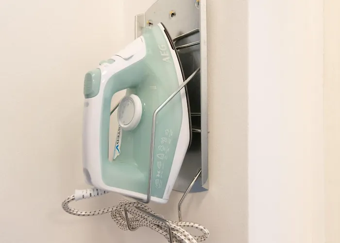 Tolstov - Monteurwohnung - 3 Schlafzimmer - Esszimmer - Kueche - Waschmaschine - 25 Min Zur Messe Dus شقة *